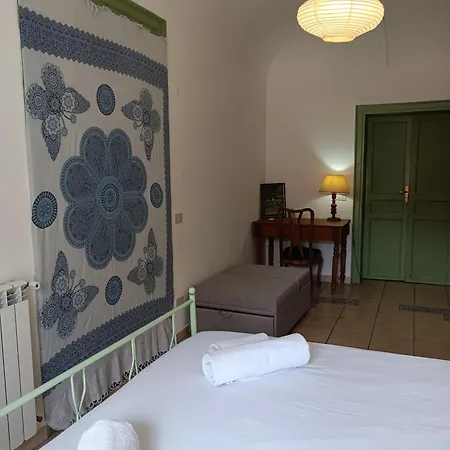 Quiet And Comfortable In Centre *