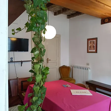 Lägenhet Quiet And Comfortable In Centre Palermo